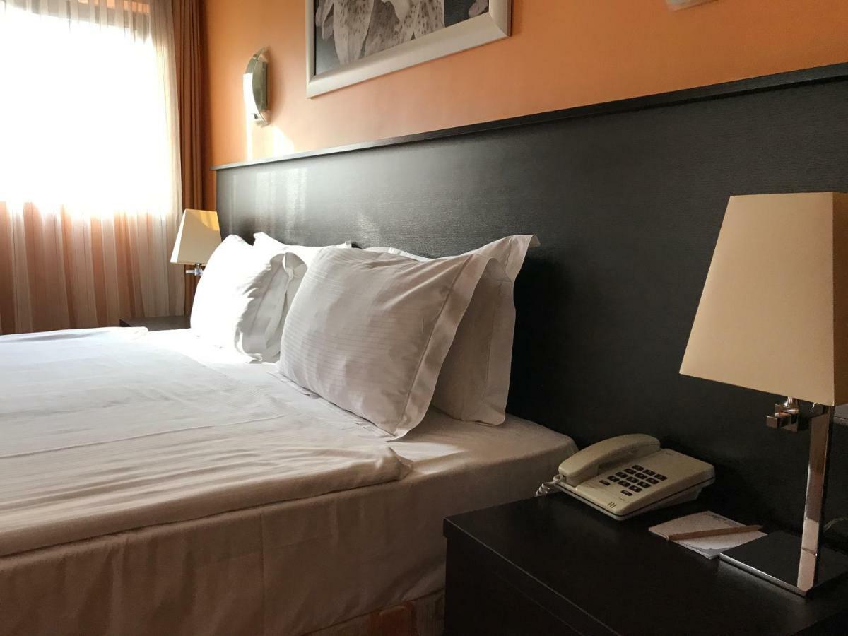 Mim Hotel Истанбул Екстериор снимка